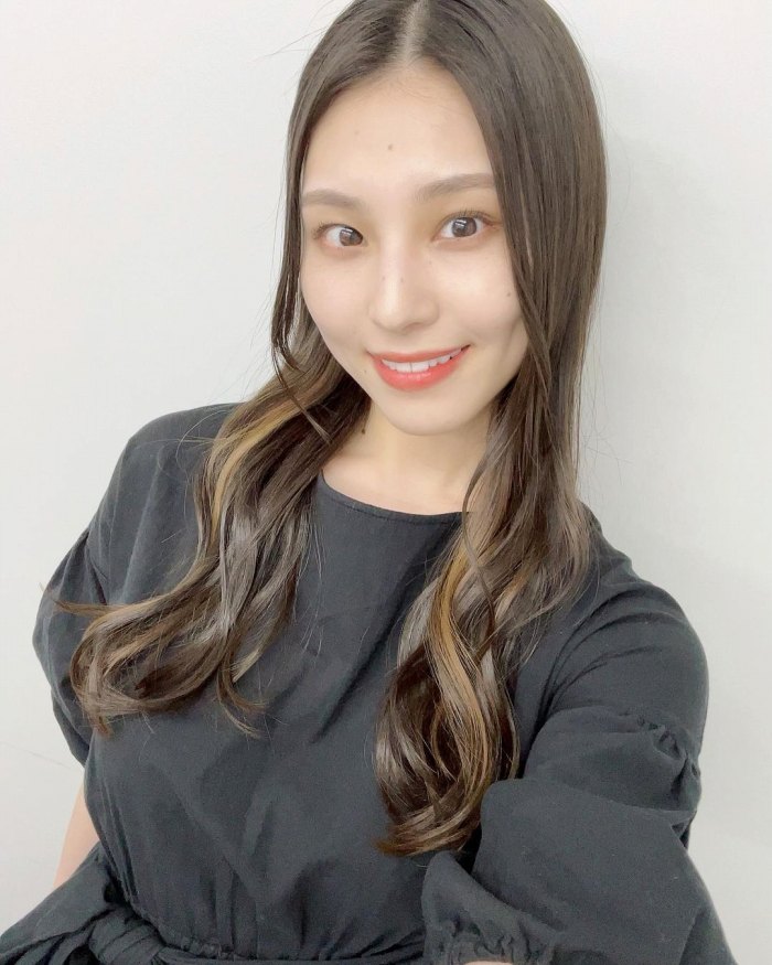 相楽伊織 けっこうボインな水着グラビア画像！