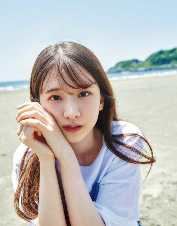 菅原咲月 すべすべ美脚の激かわグラビア画像！