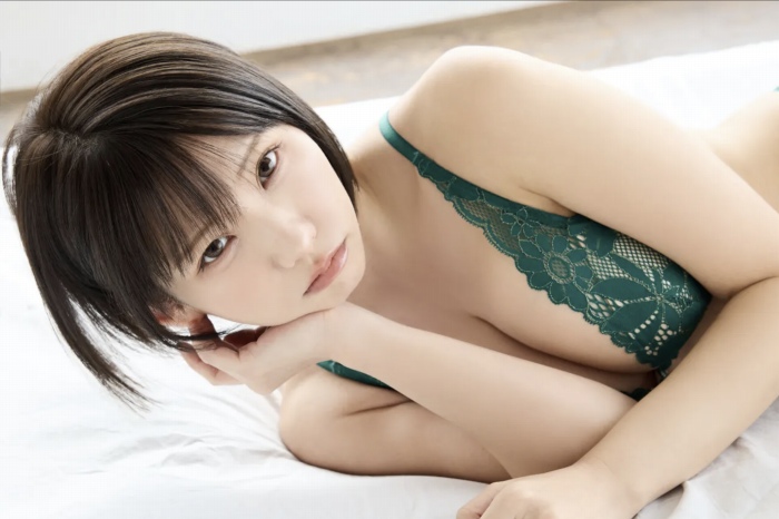 えなこ 過去のグラビア画像