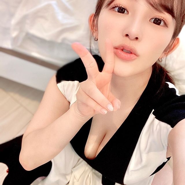 天木じゅん 爆裂Iカップの水着グラビア画像！