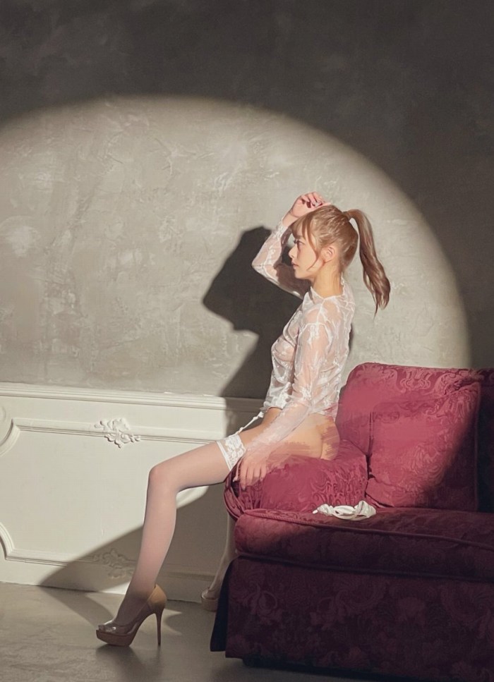 青空ひかり 笑顔がかわいい純朴ヌード画像！