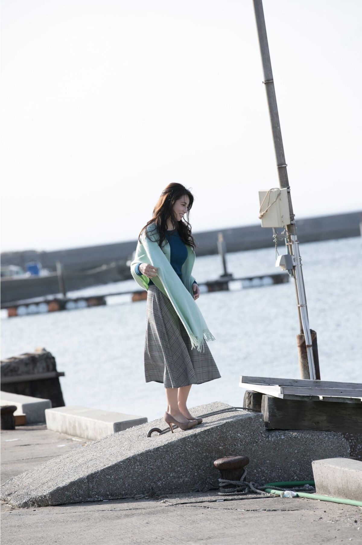 Miu Nakamura 仲村美海 - 週刊ポストデジタル写真集 背中を流して