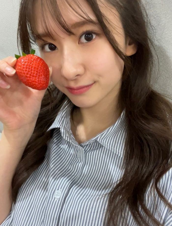 菅原咲月 すべすべ美脚の激かわグラビア画像！