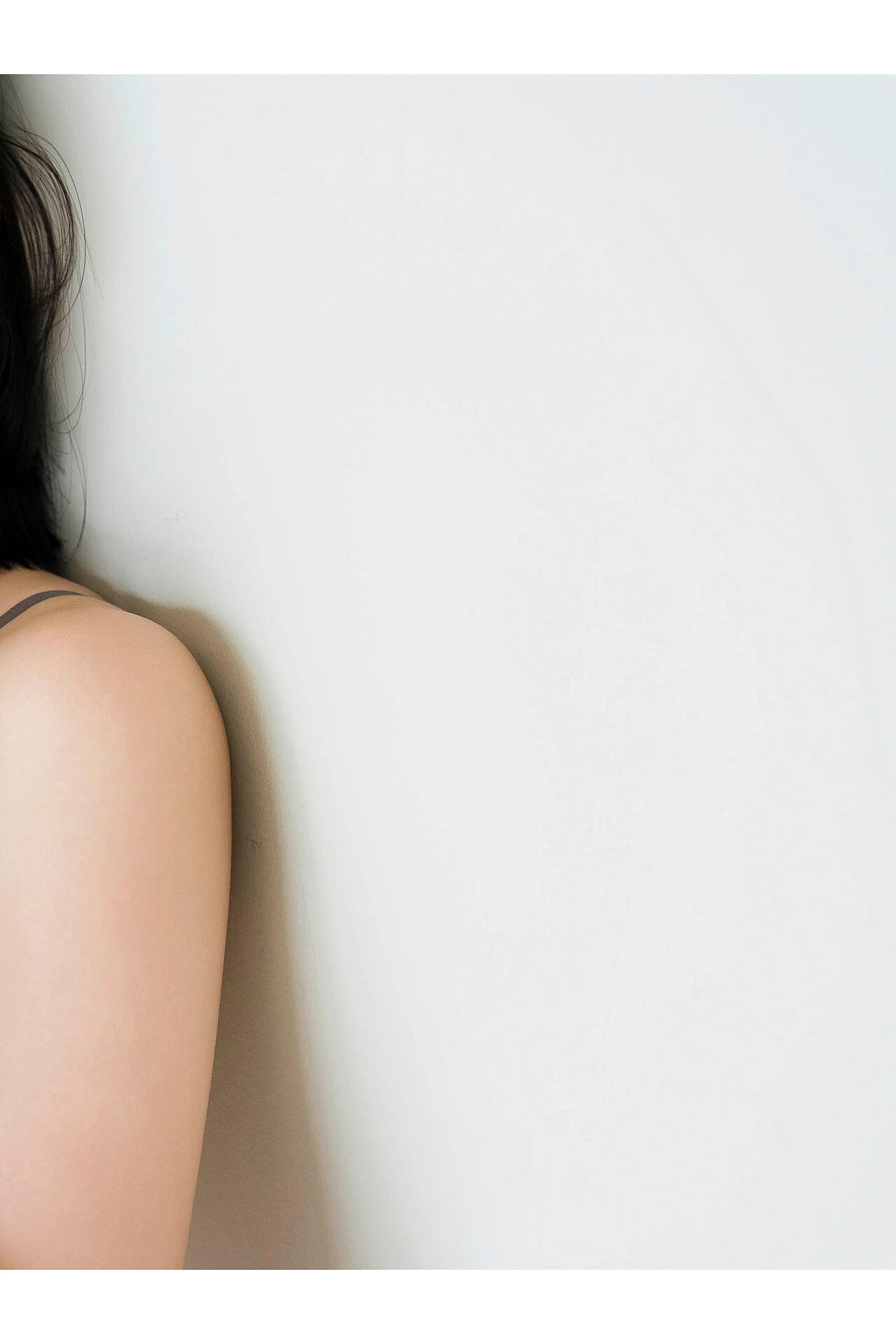 Yuzuha Saeki 冴木柚葉, FLASHデジタル写真集 「Lumiere」 Set.02