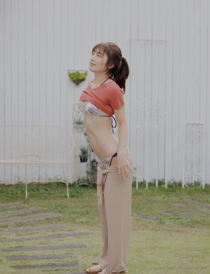 熊田曜子 グラマラスな水着グラビア画像他！