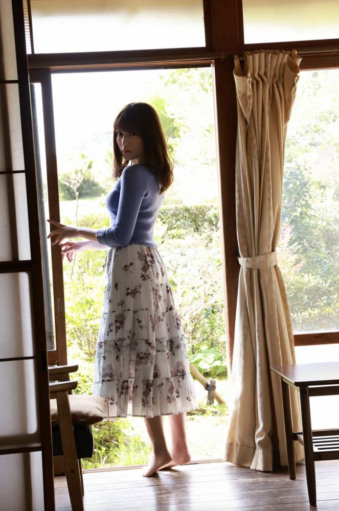 小日向ゆか 萌えるEカップの水着グラビア画像！