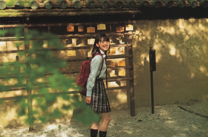 金村美玖 しっとりかわいい水着＆生脚画像！