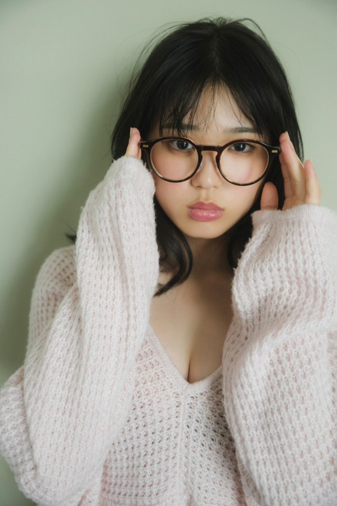 矢野ななか くびれボインの水着グラビア画像！