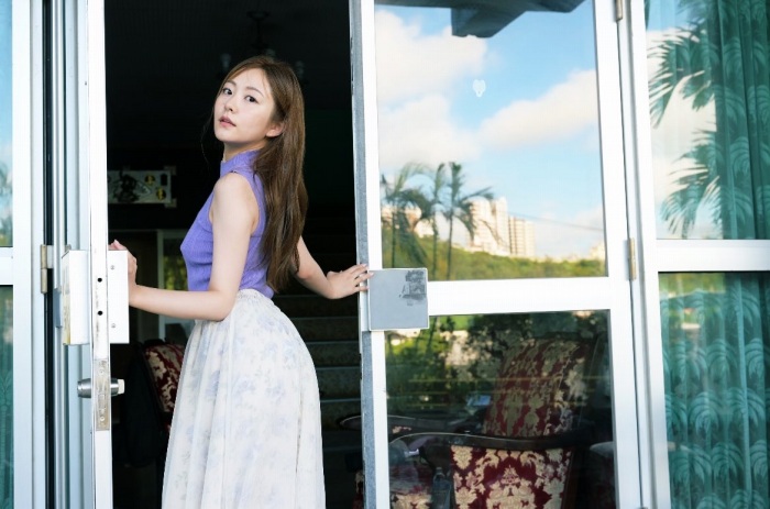 青空ひかり 笑顔がかわいい純朴ヌード画像！