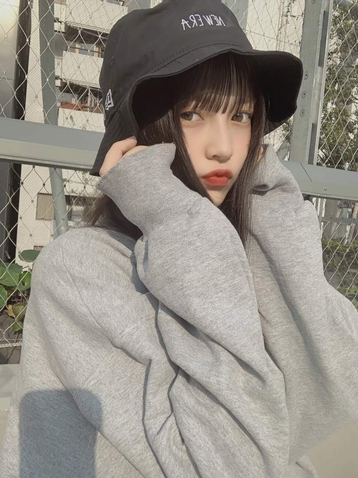 黒嵜菜々子 ふわふわボインの水着グラビア画像！