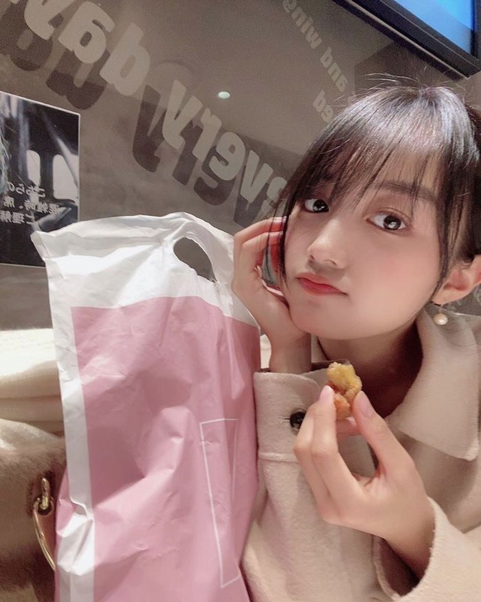 黒木ひかり むっちりバストの水着グラビア画像！