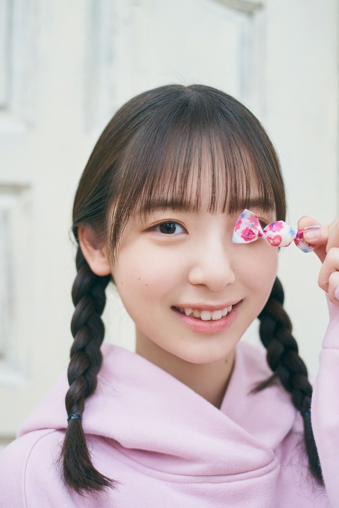 渡辺莉奈 鬼かわなタンクトップグラビア画像他！