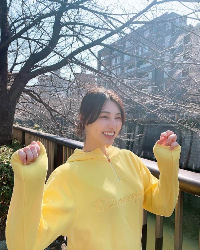 相楽伊織 けっこうボインな水着グラビア画像！