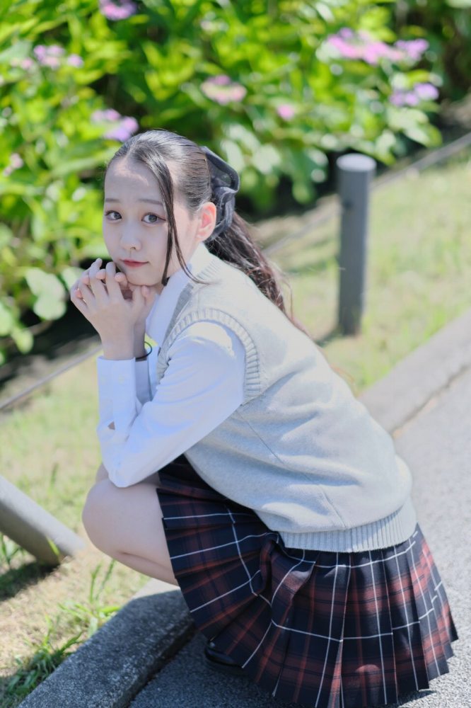 須羽こころ ふわふわバストの水着グラビア画像！