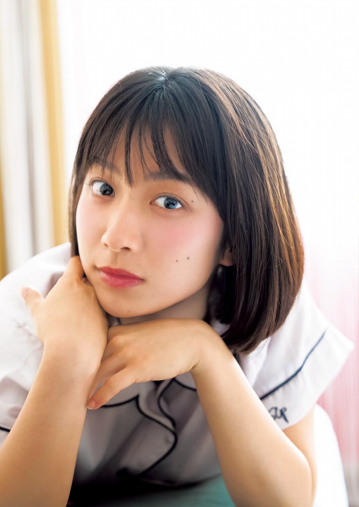 藤﨑ゆみあ 鬼かわすぎる着衣グラビア画像！