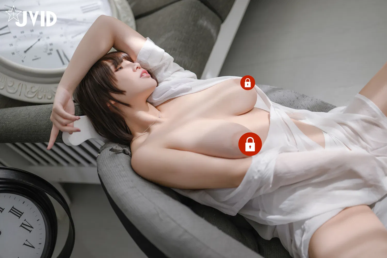 [JVID] Ruru茹茹 - 【H級豪巨乳】寄宿家中的前同事－茹茹，一早醒來就衣衫不整！豪乳在眼前晃的我頭好暈啊～～～