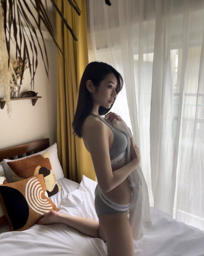 河北彩伽 絵になるEカップ美乳のヌード画像！