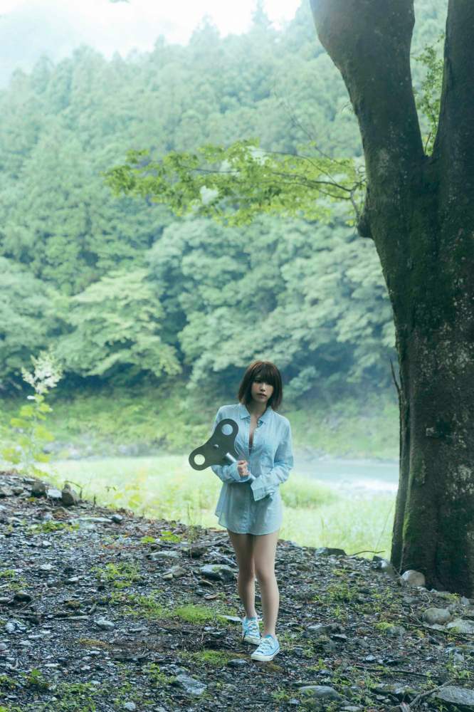 えなこ 過去のグラビア画像