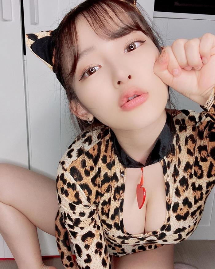 天木じゅん 爆裂Iカップの水着グラビア画像！