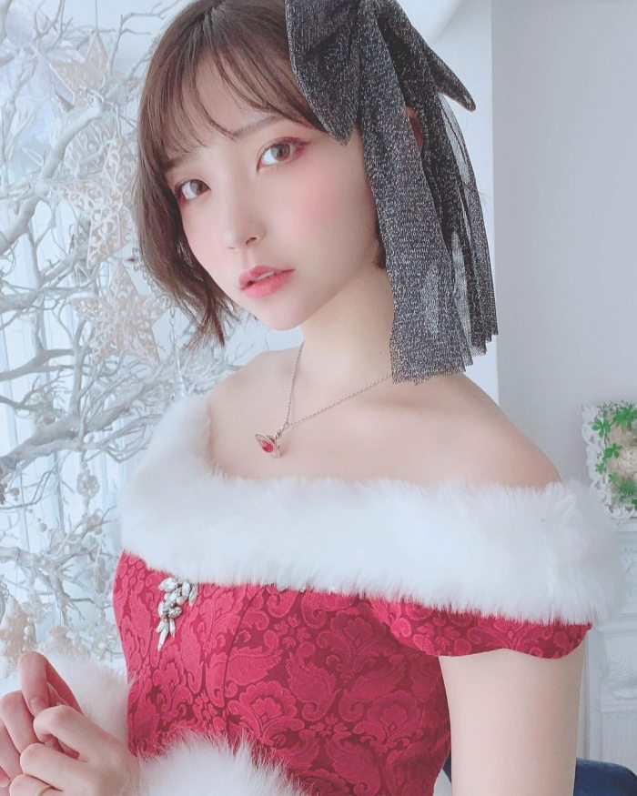 あまつまりな 脱ぎすぎ水着＆下着グラビア画像！