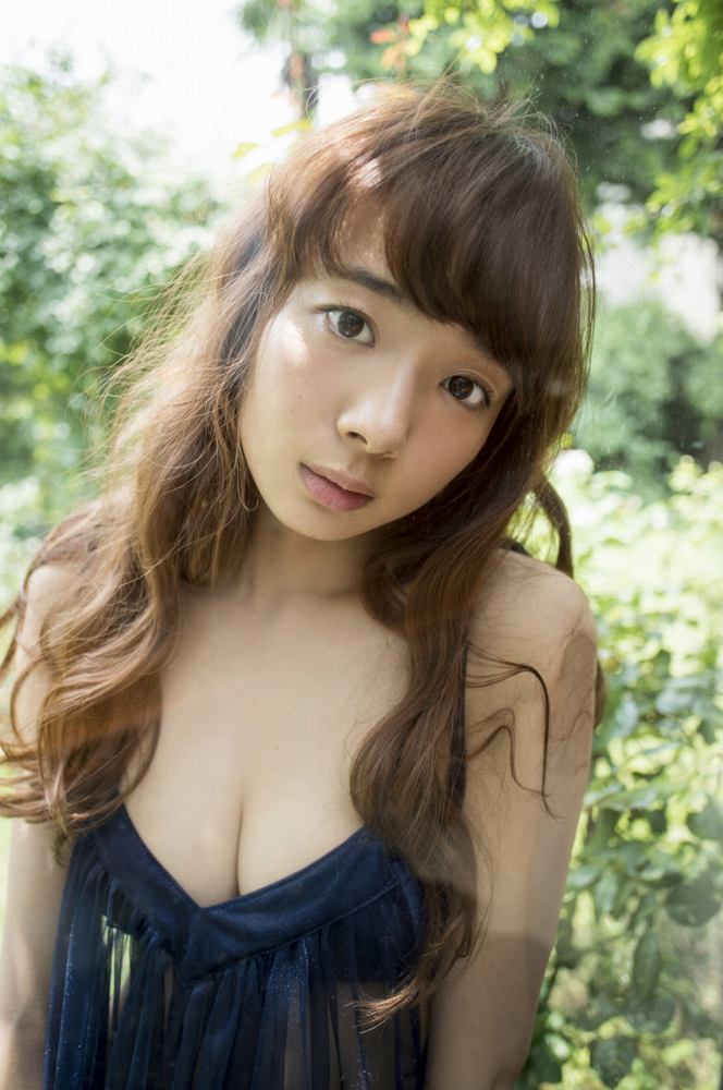 岡田紗佳 ぷるぷるGカップ水着グラビア画像！