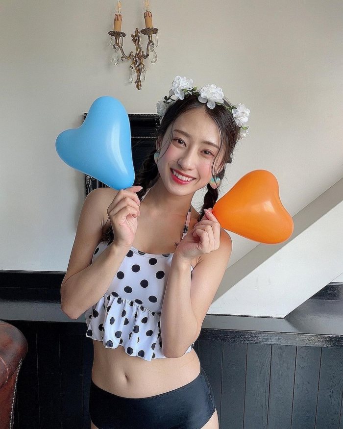 澄田綾乃 はみ出るFカップの水着グラビア画像！