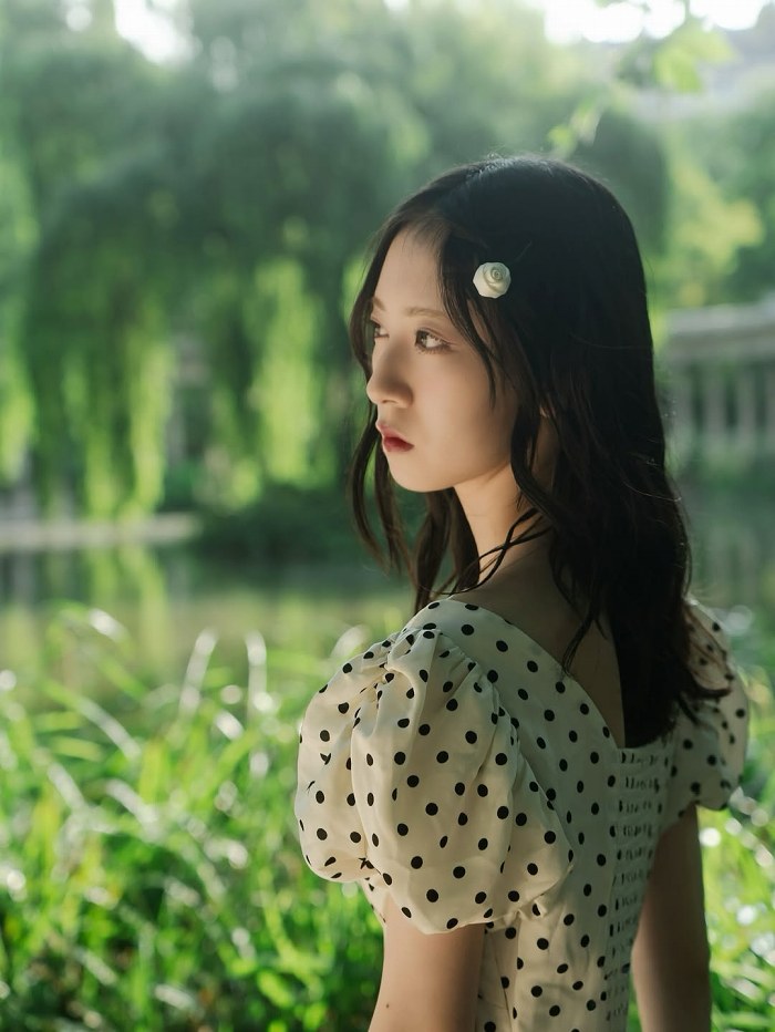 金村美玖 しっとりかわいい水着＆生脚画像！