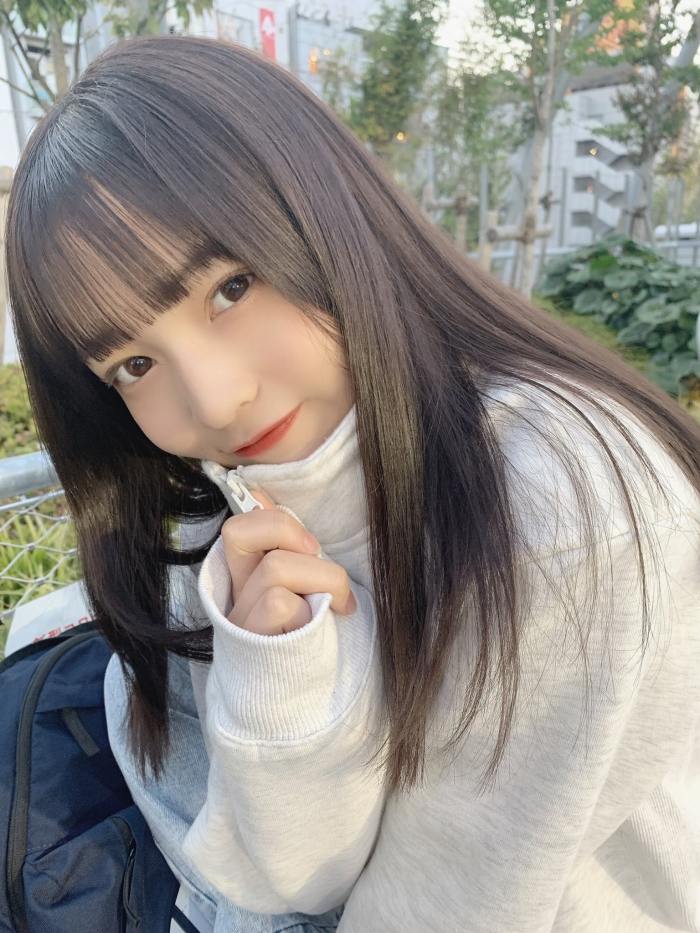 黒嵜菜々子 ふわふわボインの水着グラビア画像！