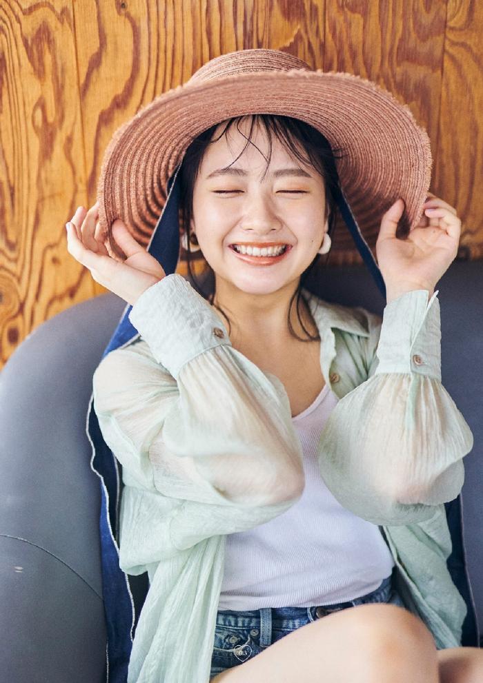 石田千穂 めちゃかわな水着グラビア画像！！