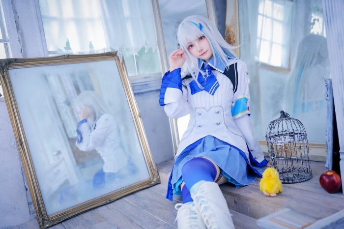 えい梨 美しいコスプレ＆水着グラビア画像！