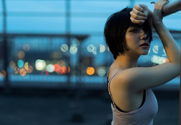 あまつまりな 脱ぎすぎ水着＆下着グラビア画像！