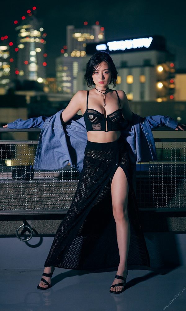片山萌美 濡れ場ヌード＆水着グラビア画像！