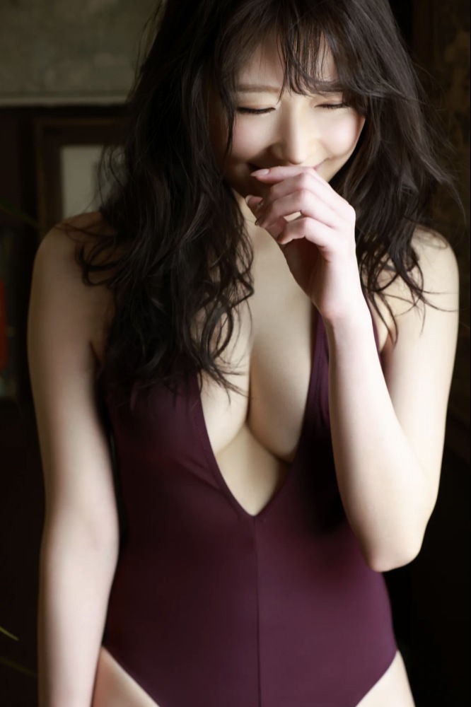 小日向ゆか 萌えるEカップの水着グラビア画像！