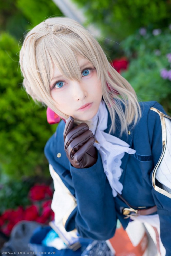 えい梨 美しいコスプレ＆水着グラビア画像！