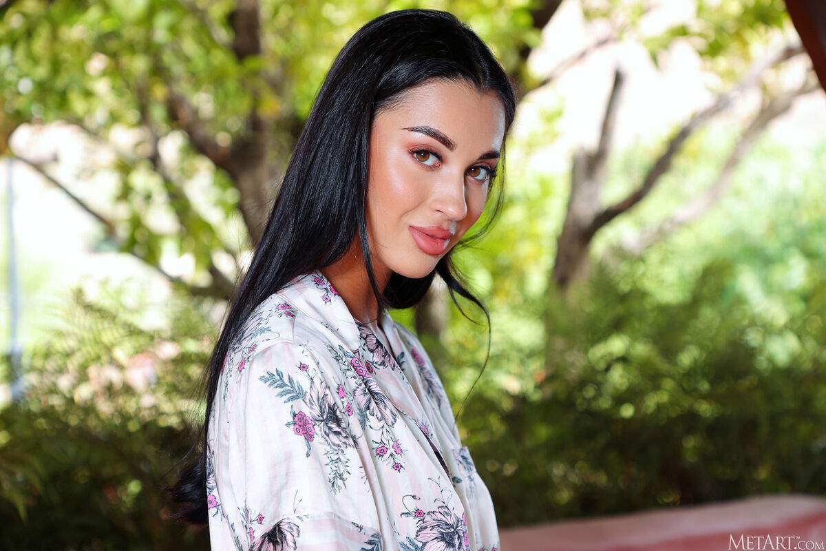 MetArt Victoria Mur - Pergola Picnic Part01