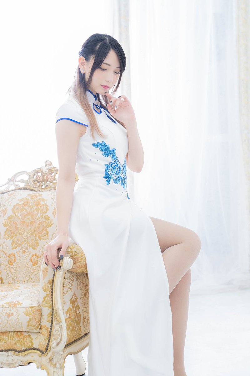 あまつまりな 脱ぎすぎ水着＆下着グラビア画像！