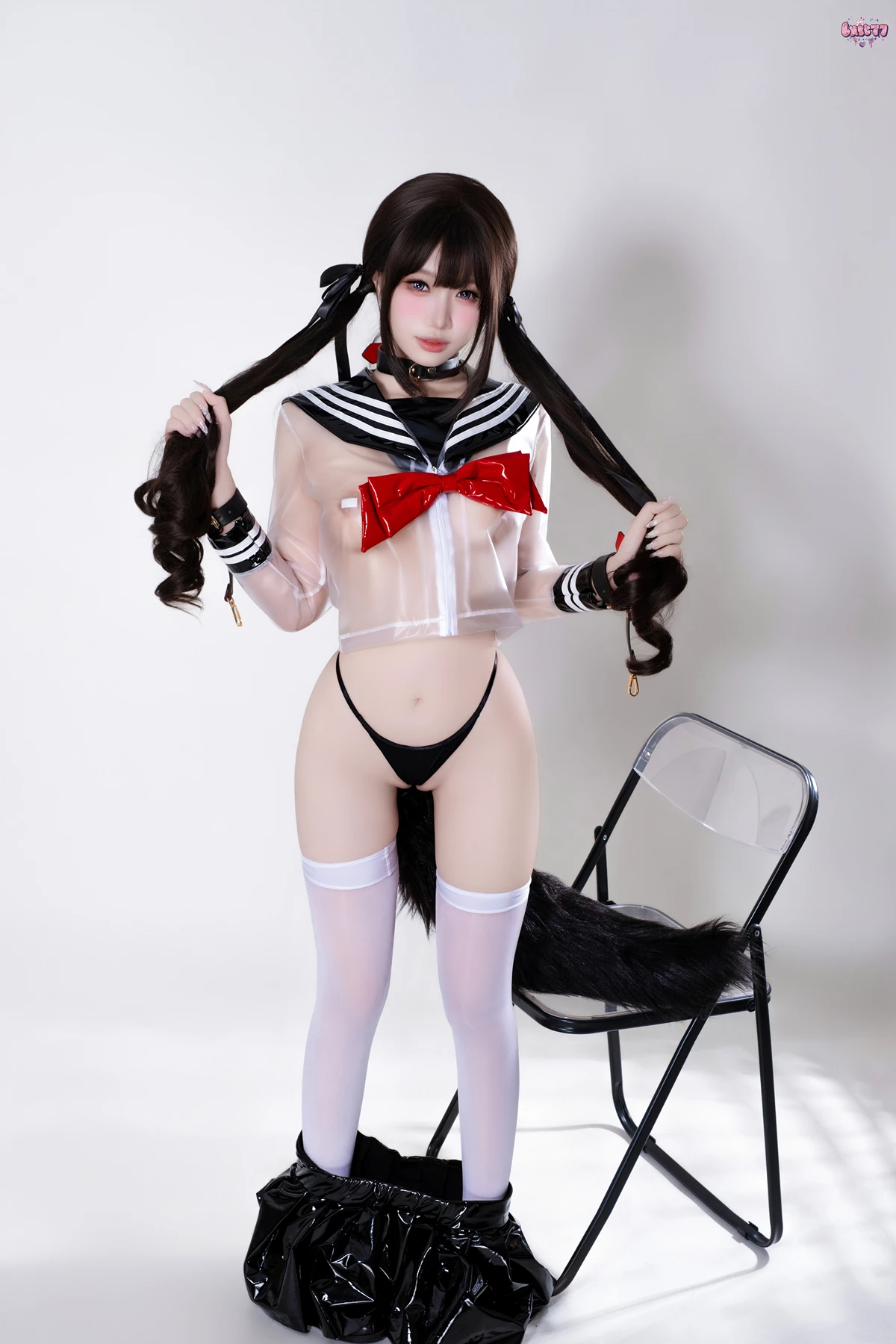 Cosplay 柒柒要乖哦 – 兽尾透明JK