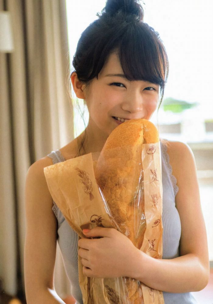 秋元真夏 激かわな水着・ランジェリー画像！