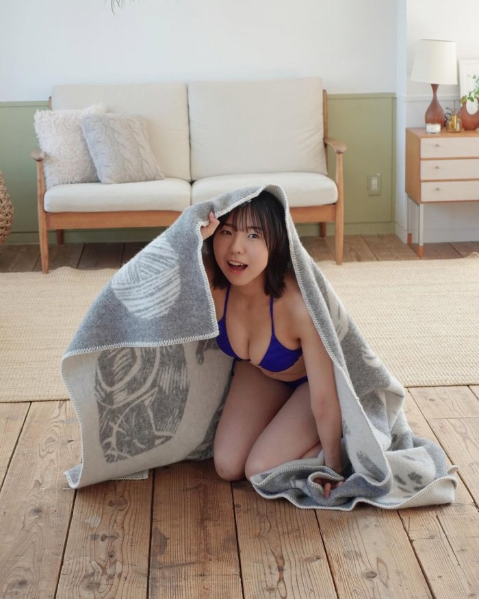 鍛治島彩 キュートな水着グラビアほか画像！