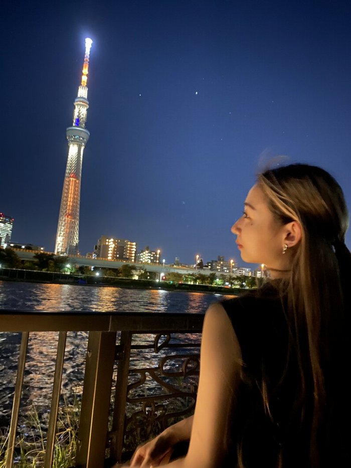 うらら 小顔美女の下着＆水着グラビア画像！