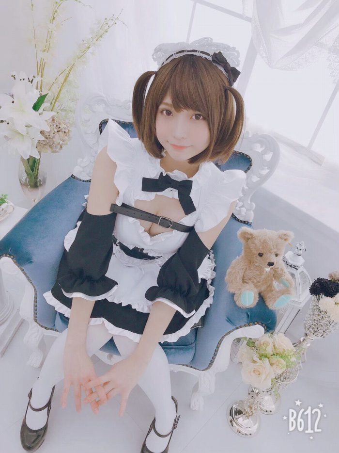 あまつまりな 脱ぎすぎ水着＆下着グラビア画像！