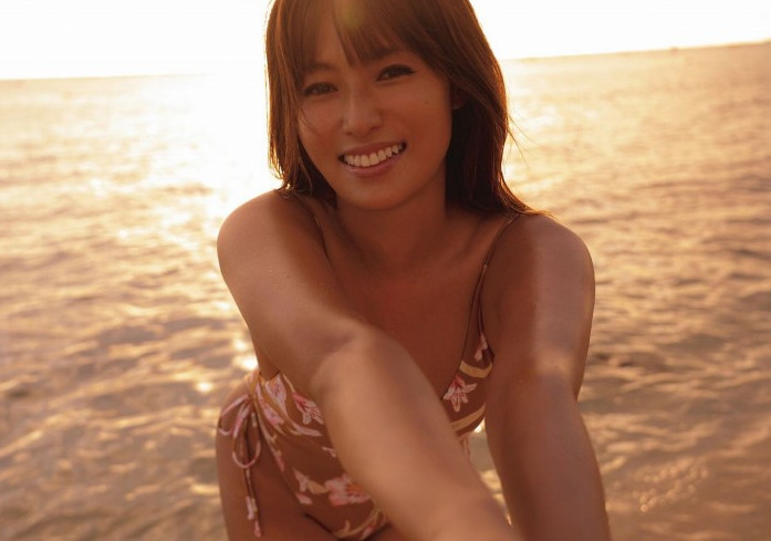 深田恭子 ムッチリ水着＆下着グラビア画像！