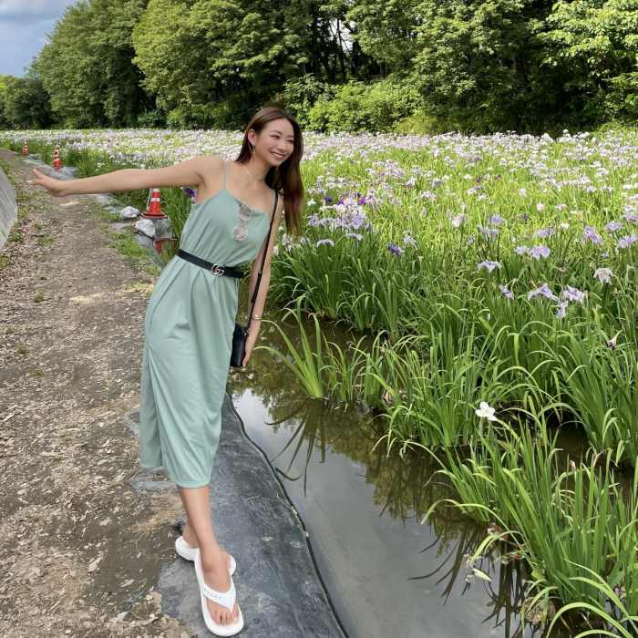 うらら 小顔美女の下着＆水着グラビア画像！