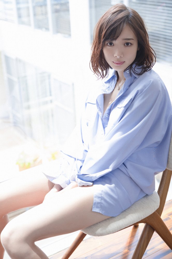 岡田紗佳 ぷるぷるGカップ水着グラビア画像！