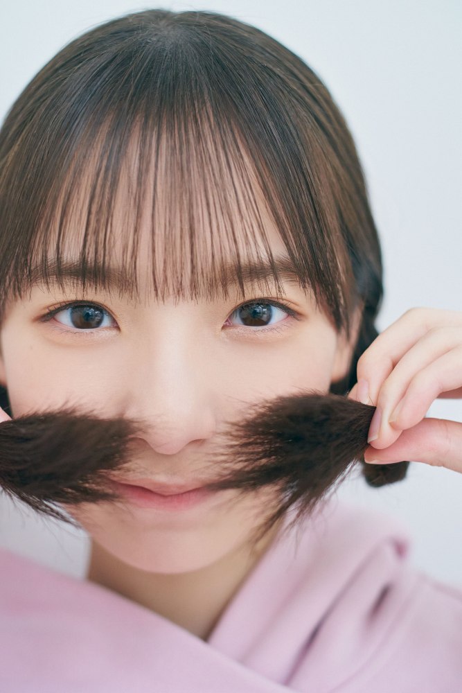 渡辺莉奈 鬼かわなタンクトップグラビア画像他！