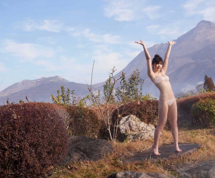 えなこ めっちゃかわいい水着グラビア画像！