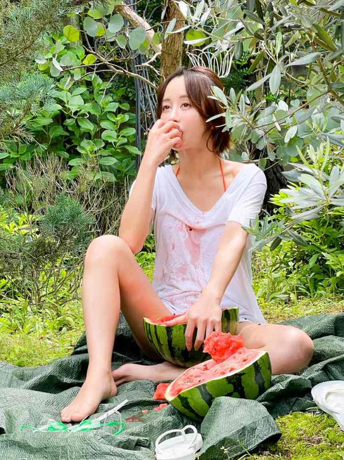 いくみ 際どいヌード＆ランジェリー画像ほか！