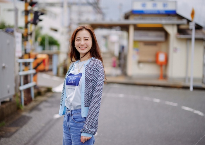 高田里穂 スタイル抜群な水着グラビア画像！