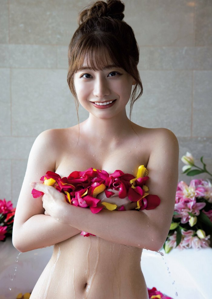 鈴木優香 ちょっと脱ぎすぎ水着グラビア画像！