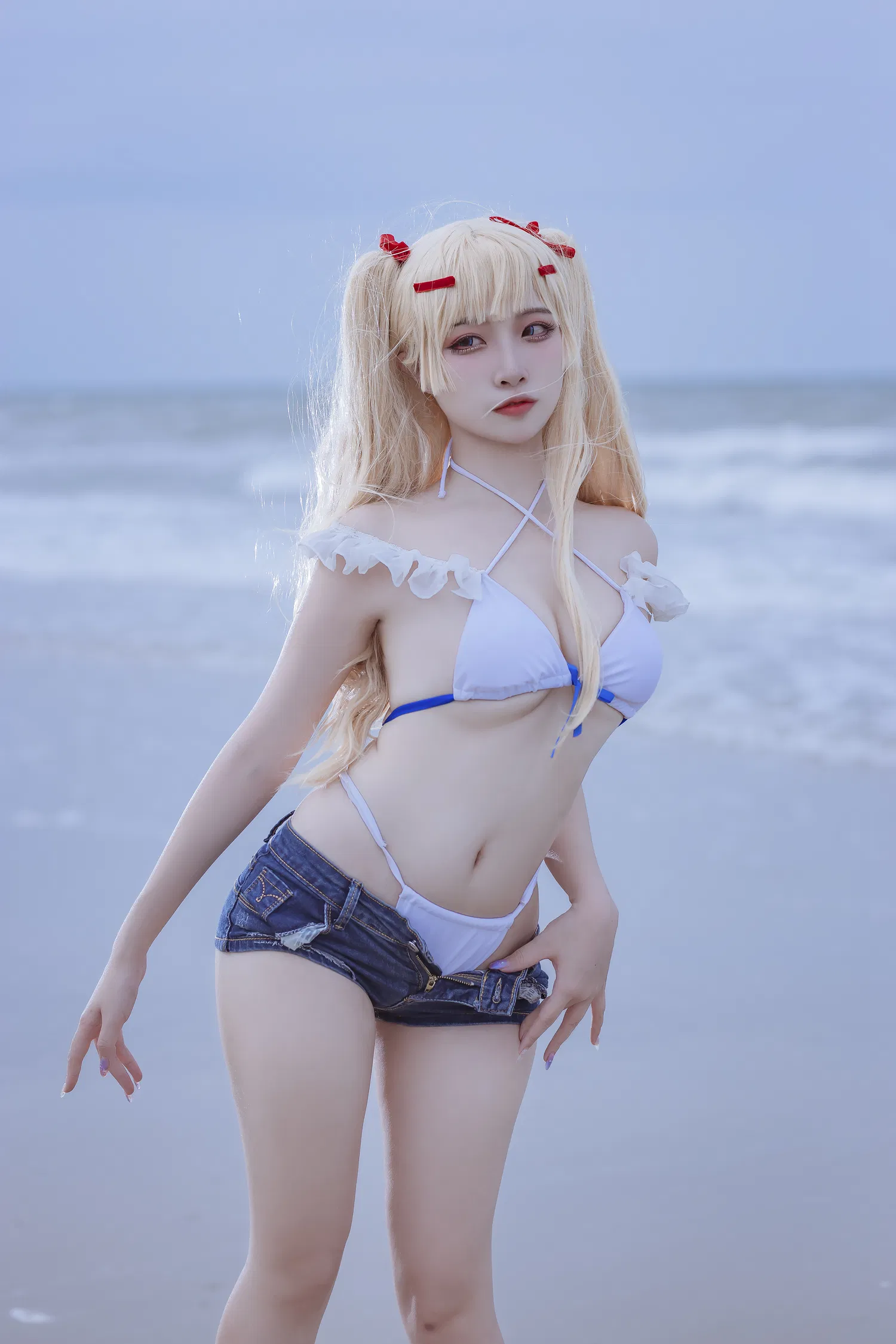 二佐Nisa – NO.136 碧蓝航线 苏塞克斯泳装